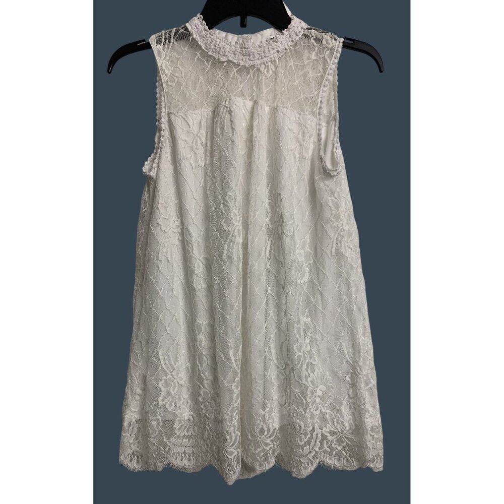 Ultra Pink M Lace Cottagecore Sheer‎ Lightweight Sleeveless Blouse White
